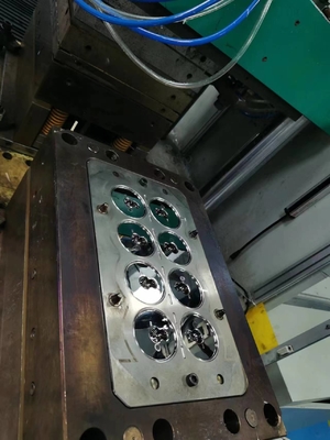 Vloeibare siliconen spuitgieten LSR kunststof CNC EDM meerdere holtes